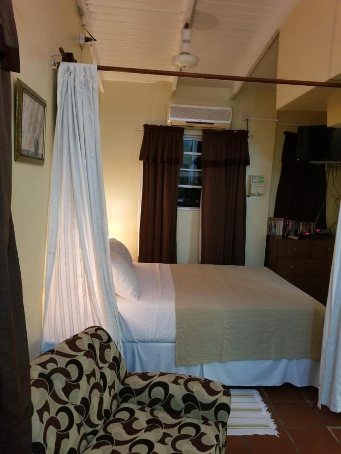 Rio Guesthouses Крайст Чърч Екстериор снимка