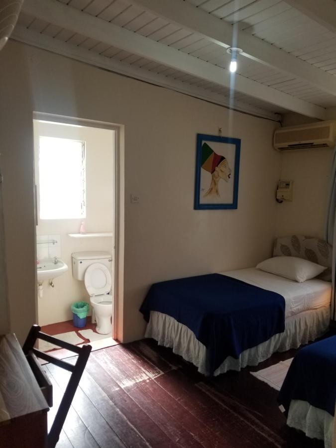 Rio Guesthouses Крайст Чърч Екстериор снимка