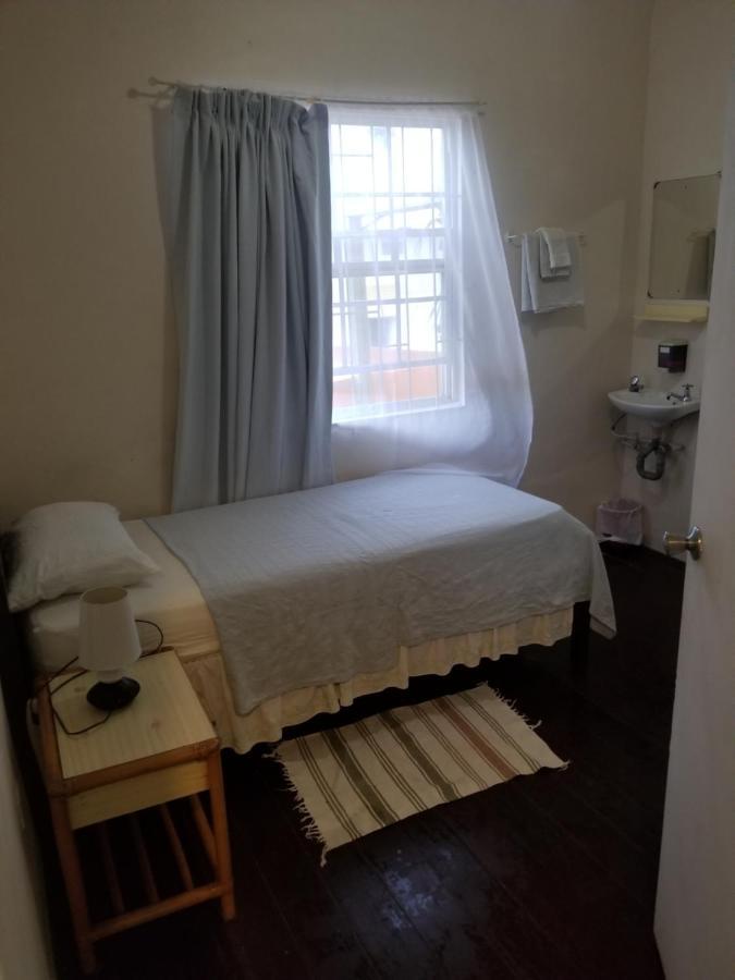 Rio Guesthouses Крайст Чърч Екстериор снимка